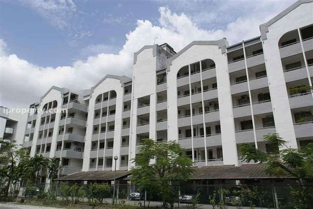 Fawina Court