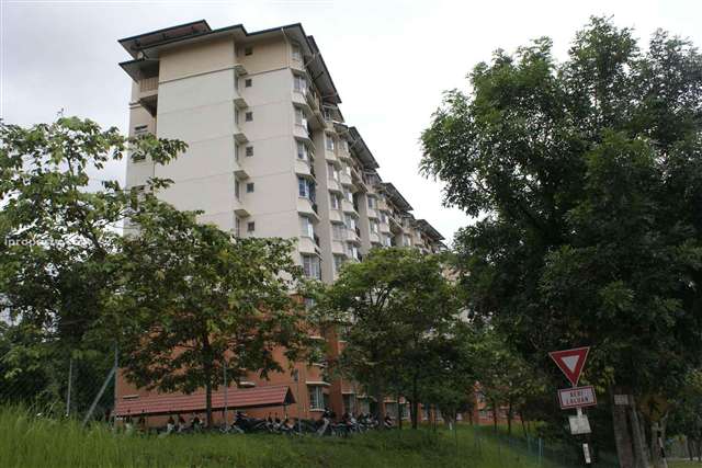 Baiduri Condominium - Photo 3