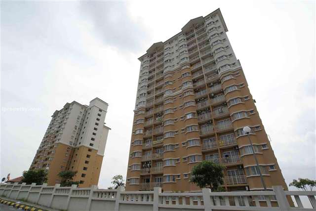 Bayu Puteri Apartments