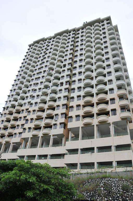 Eden Seaview Condominium - Photo 1