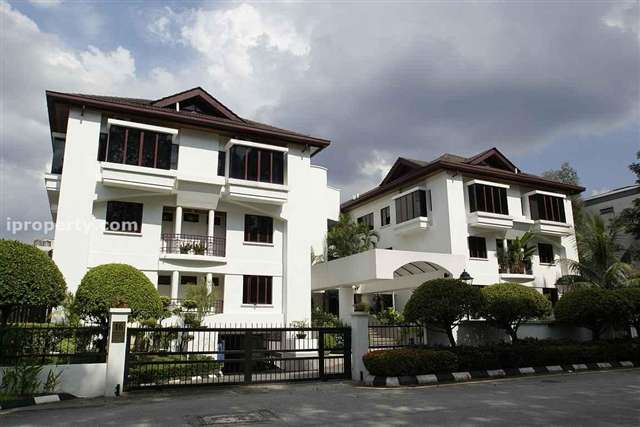 Fernlea Court