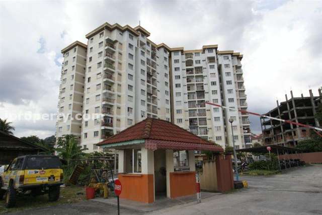 Estana Court - Photo 2