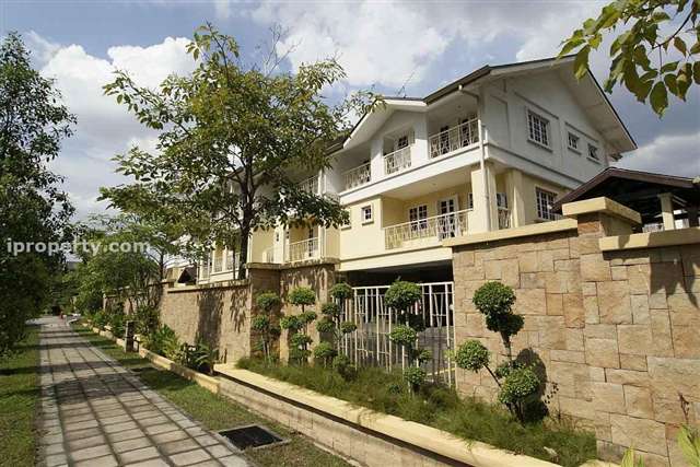 Albakri Court