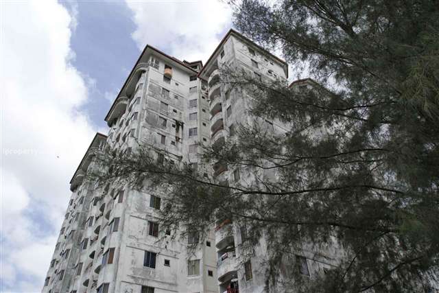 Mewah Court