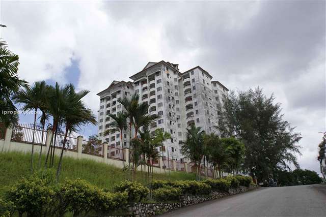 Mewah Court