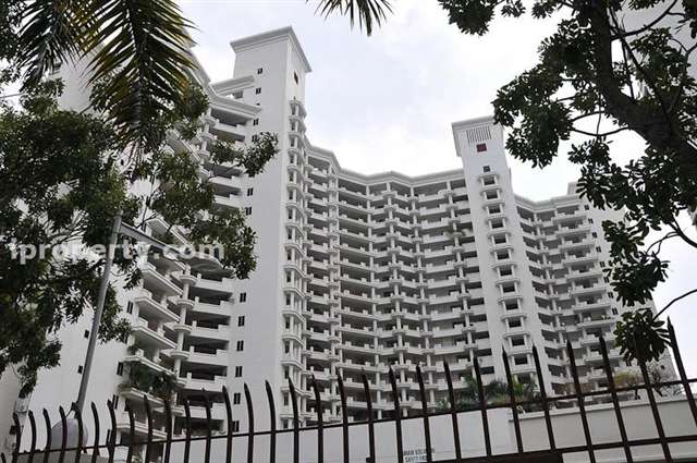 Marina Bay Condominium - Photo 2