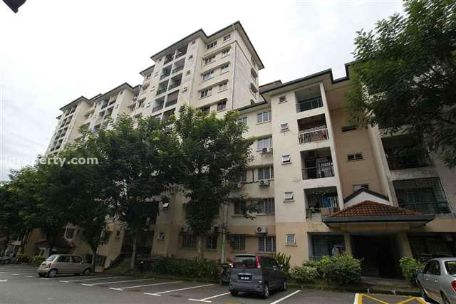 Sri Damansara Court