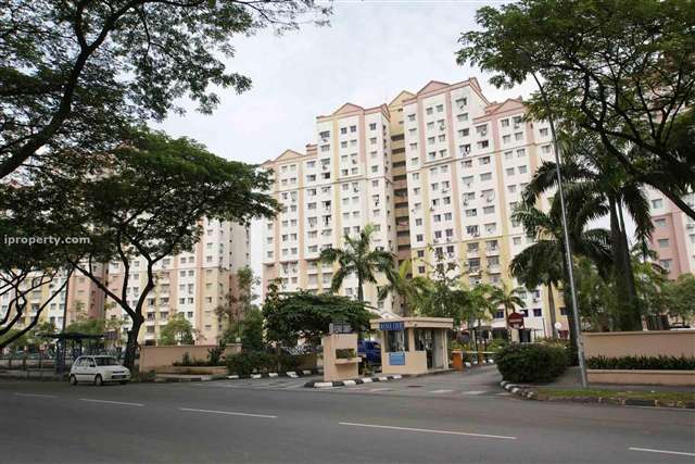 Avenue Court