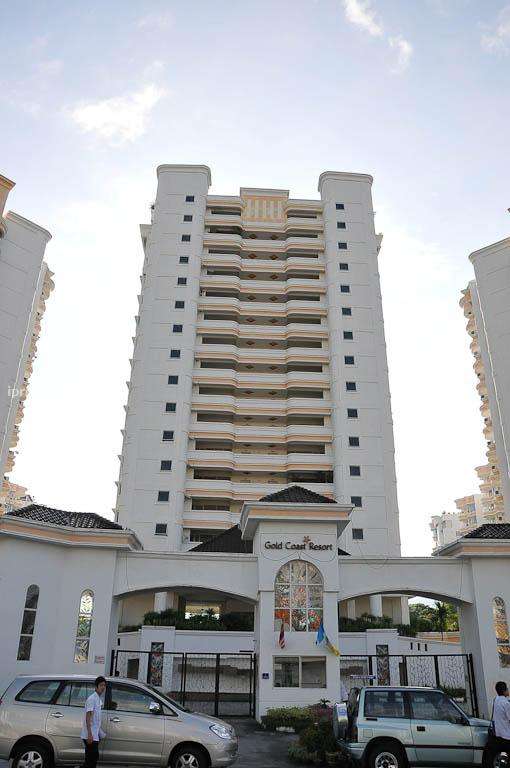 Gold Coast Resort Condominium - Photo 4