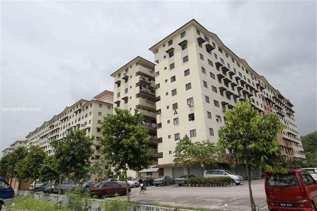 Aman Putra Apartment