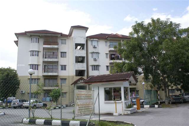 Seraya Apartments