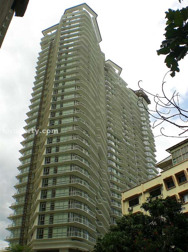 Idaman Residence - Photo 1