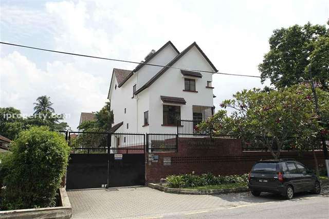 Clover Close