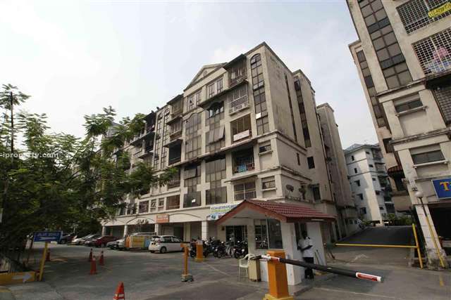 Lembah Maju Apartment