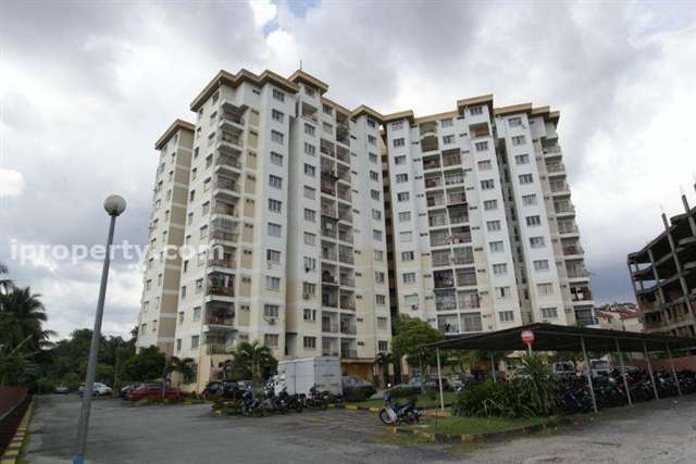 Estana Court - Photo 3