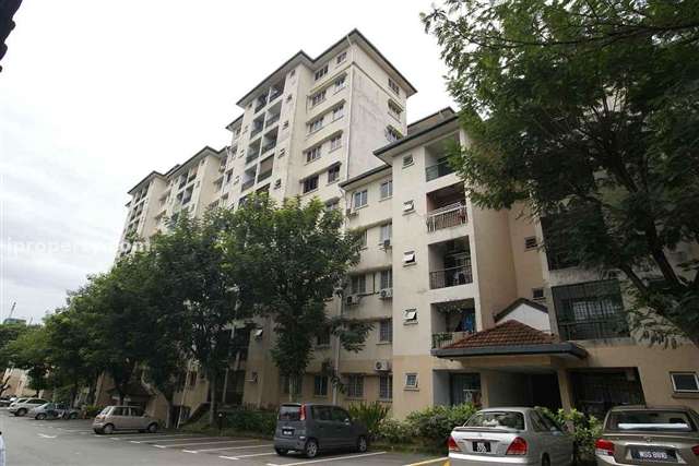 Sri Damansara Court