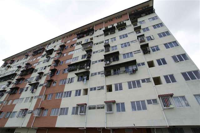 Pangsapuri Taman Tasik Sungai Chua