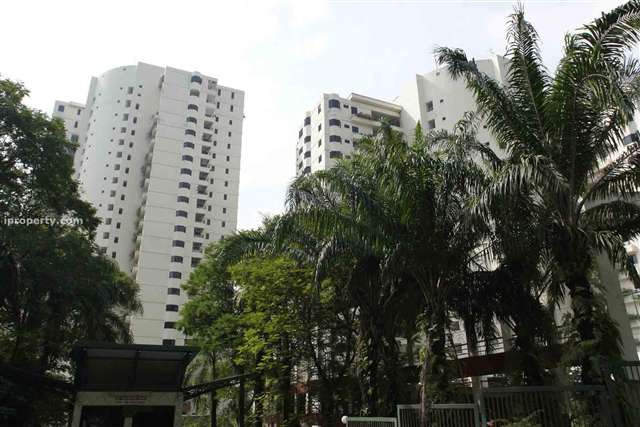 Fraser Towers - Photo 3