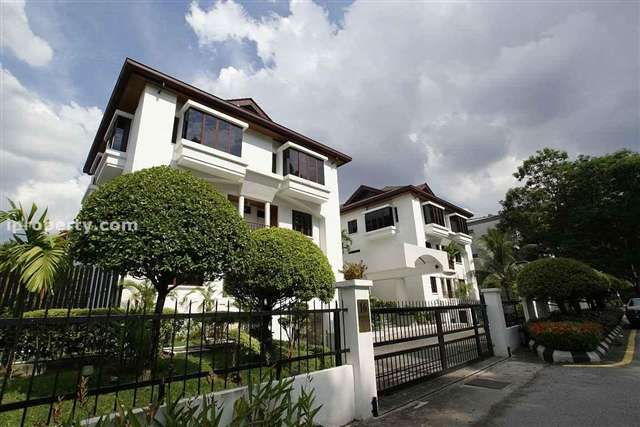 Fernlea Court