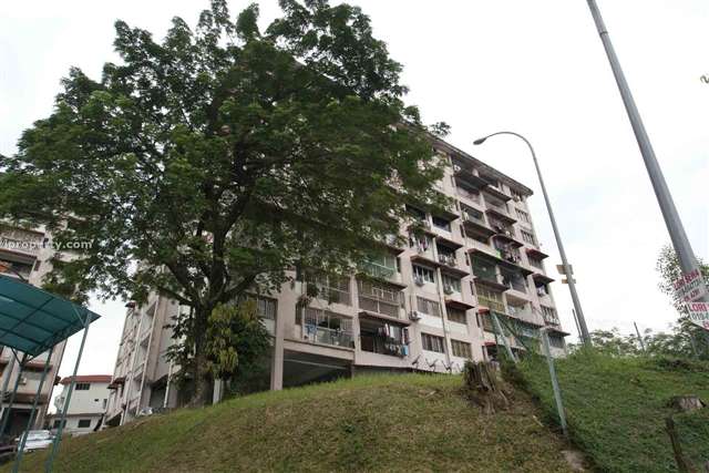 Segar Apartments