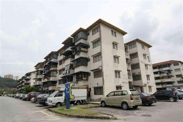 Desa Temenggong Apartment