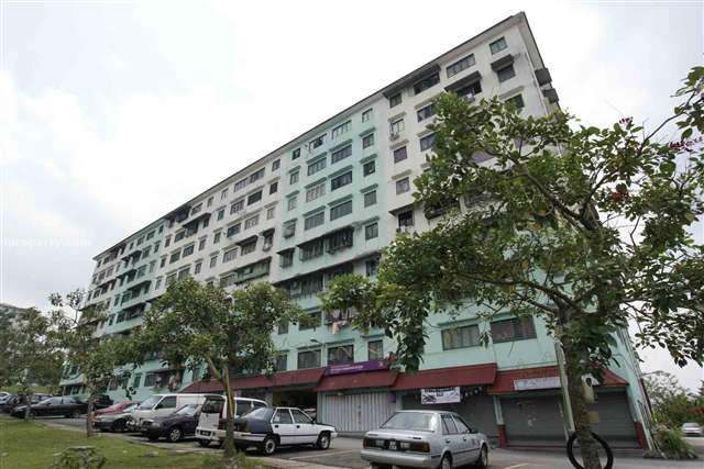 Bandar Baru Segar Utama Apartment