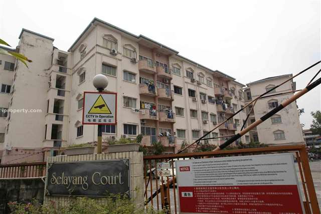 Selayang Court
