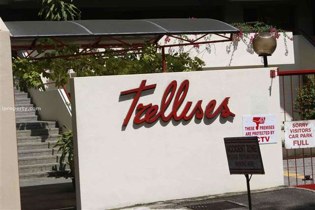 Trellises - Photo 1