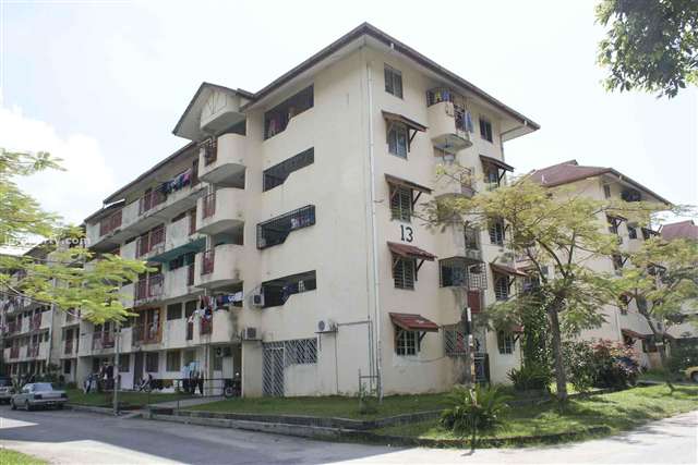 Pangsapuri Ixora, Lily & Milla
