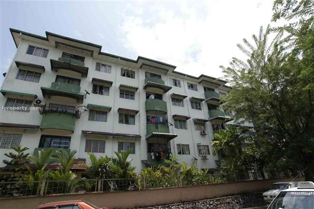 Nuri Court