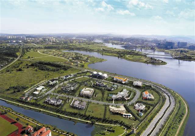 Perdana Lakeview West