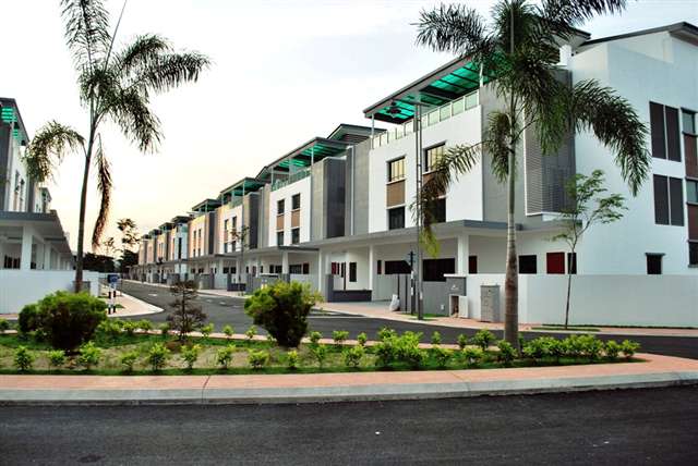 Duta Suria Townhouse
