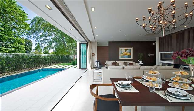 Dining & Living Area Overlooking Private Pool