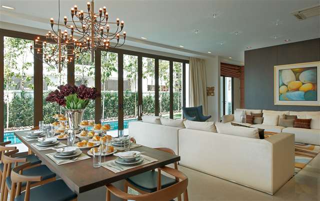 Dining & Living Area