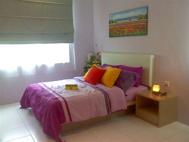 Bedroom (b)