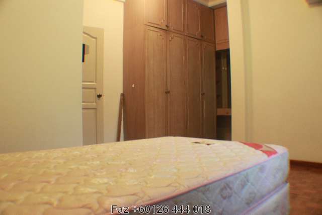 Medium Room w/ Attached Bathroom