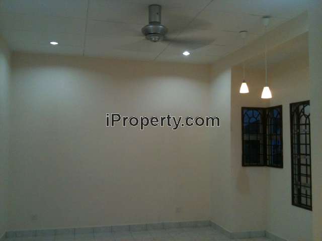 ANOTHER VIEW OF MASTER ROOM