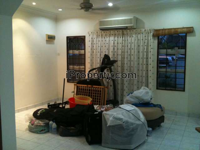 LIVING HALL