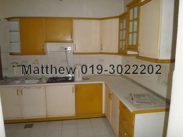 Dry Kitchen
