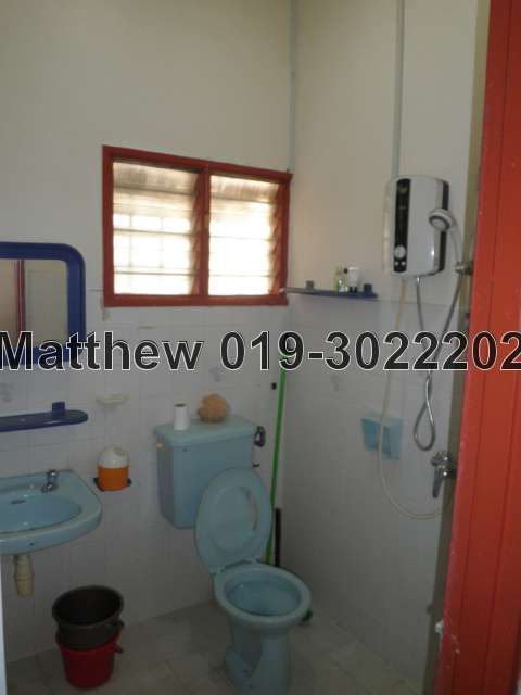 Toilet 2