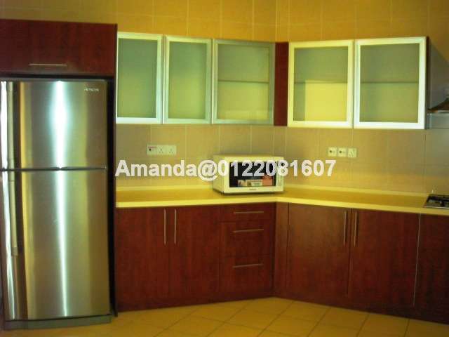 Dry kitchen