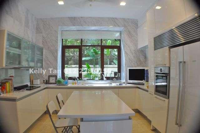 dry kitchen.