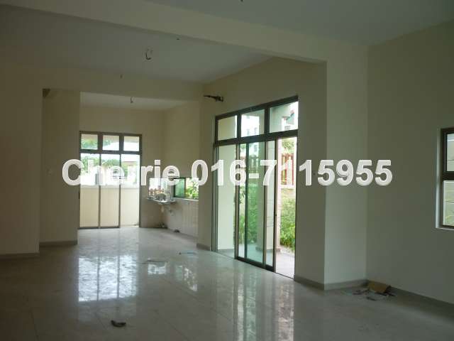 Spacious Living Hall