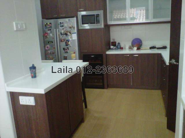 spacious kitchen