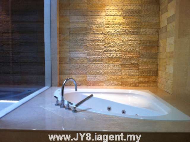 Jacuzzi