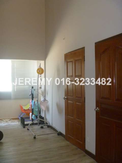 2nd Floor Lounge