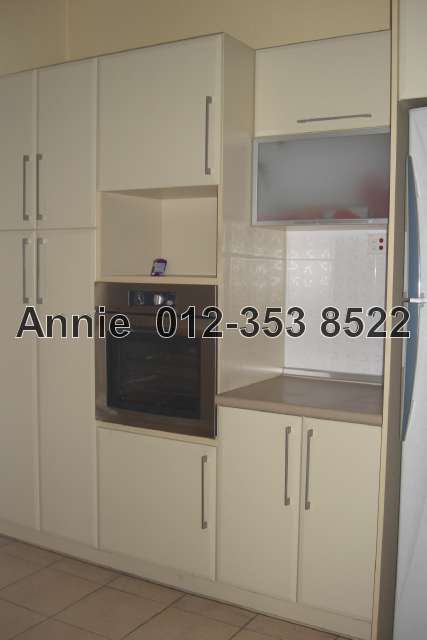 built in kitchen cabinet with TEKA oven