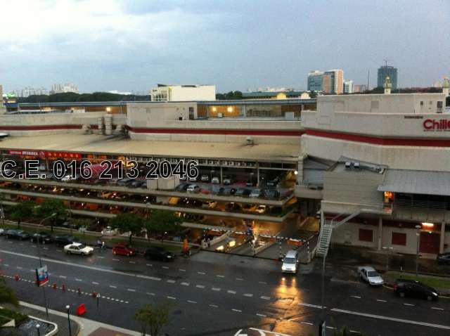 Subang Parade view- very low traffic.
