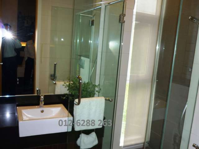 2nd Room Bathroom
