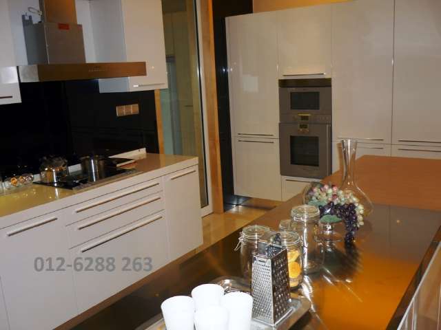 Built-In Cabinets / Stove / Cooker Hood / Ovens